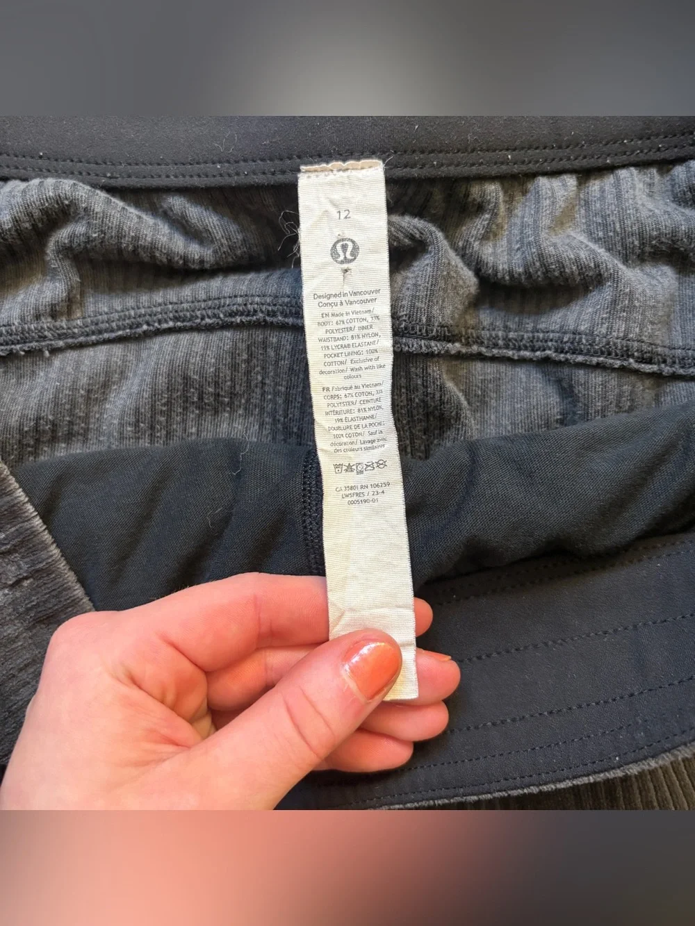 Lululemon Scuba Mid-Rise Wide-Leg Pant Velvet in Grey Size Women’s 12 - Large